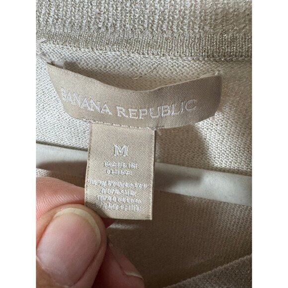 Banana Republic Women's Tan Sweater Size M long sleeve v-neck Pullover polyester - Picture 3 of 6